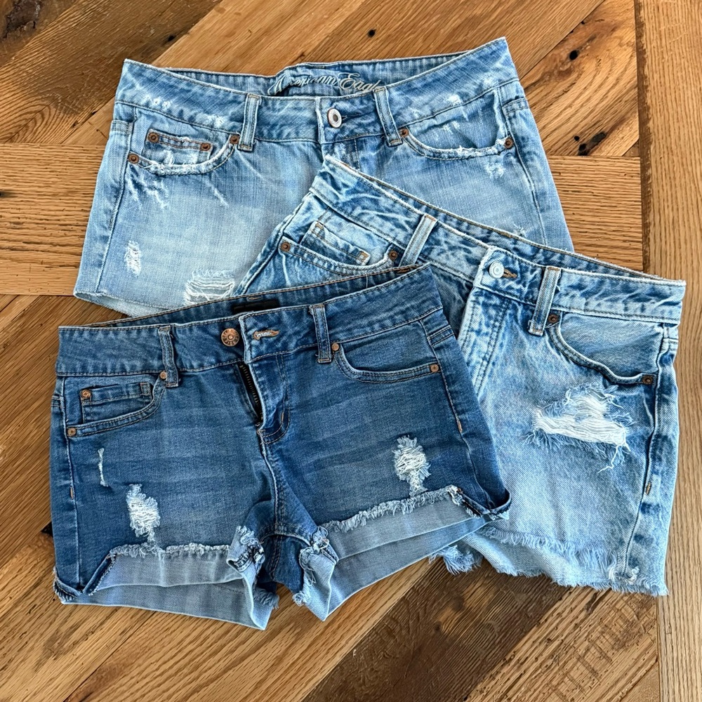 Celebrity Pink (Victoria’s Secret), Old Navy & American Eagle Jean shorts